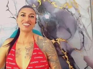 Camsoda Sex Chat of khiara-moretti