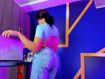 Chaturbate Free Porn Cam of andrea_giraldo_