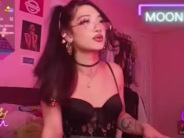 Chaturbate Live Sex of moonfiredance