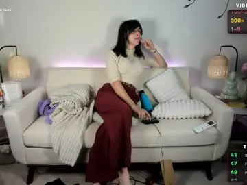 Chaturbate Live Sex Cam of itschloelaurent