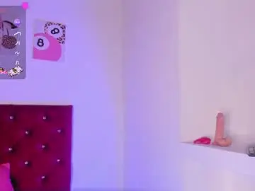 Chaturbate Live Sex Cam of isabella_moon9