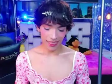 Chaturbate Watch Live Sex Cams of isaacnova
