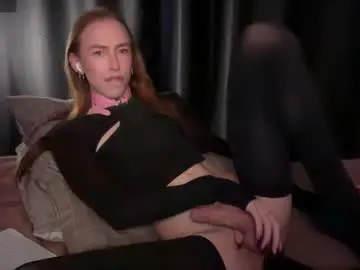Chaturbate Watch Live Sex Cams of avril_pearly_