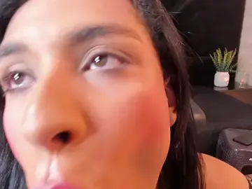 Stripchat Free Porn Cam of Isis_Fem_