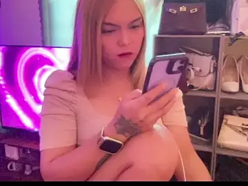Stripchat Adult Webcam of hannaBaby_lisyos11
