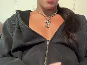 Stripchat Live Porn of tsjaden777