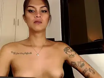Stripchat Live Sex Cam of Coffee_Xoxo