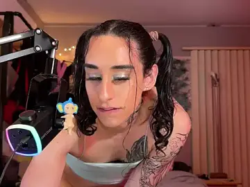 Stripchat Live Sex Cam of xoFrankie