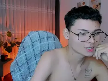 Stripchat Live Sex Cam of milan_018