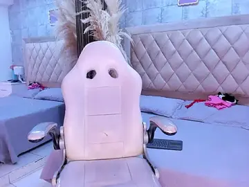 Stripchat Best live sex cam show of nahomyrusell